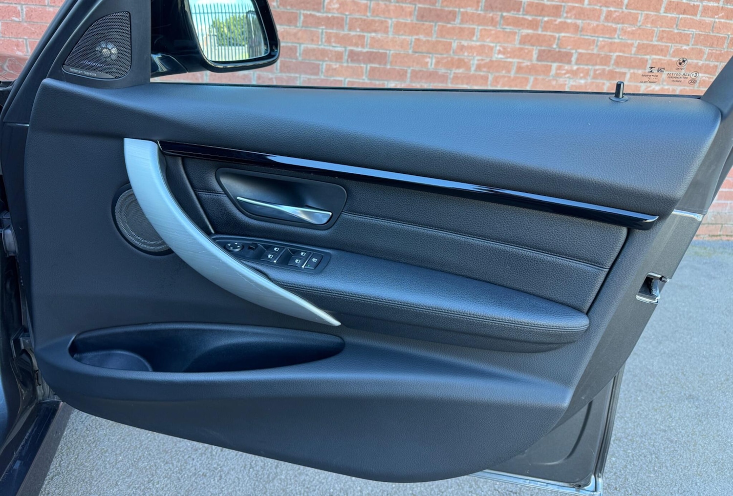 Used BMW 3 Series 2017 for sale - 78127640: Photo 11