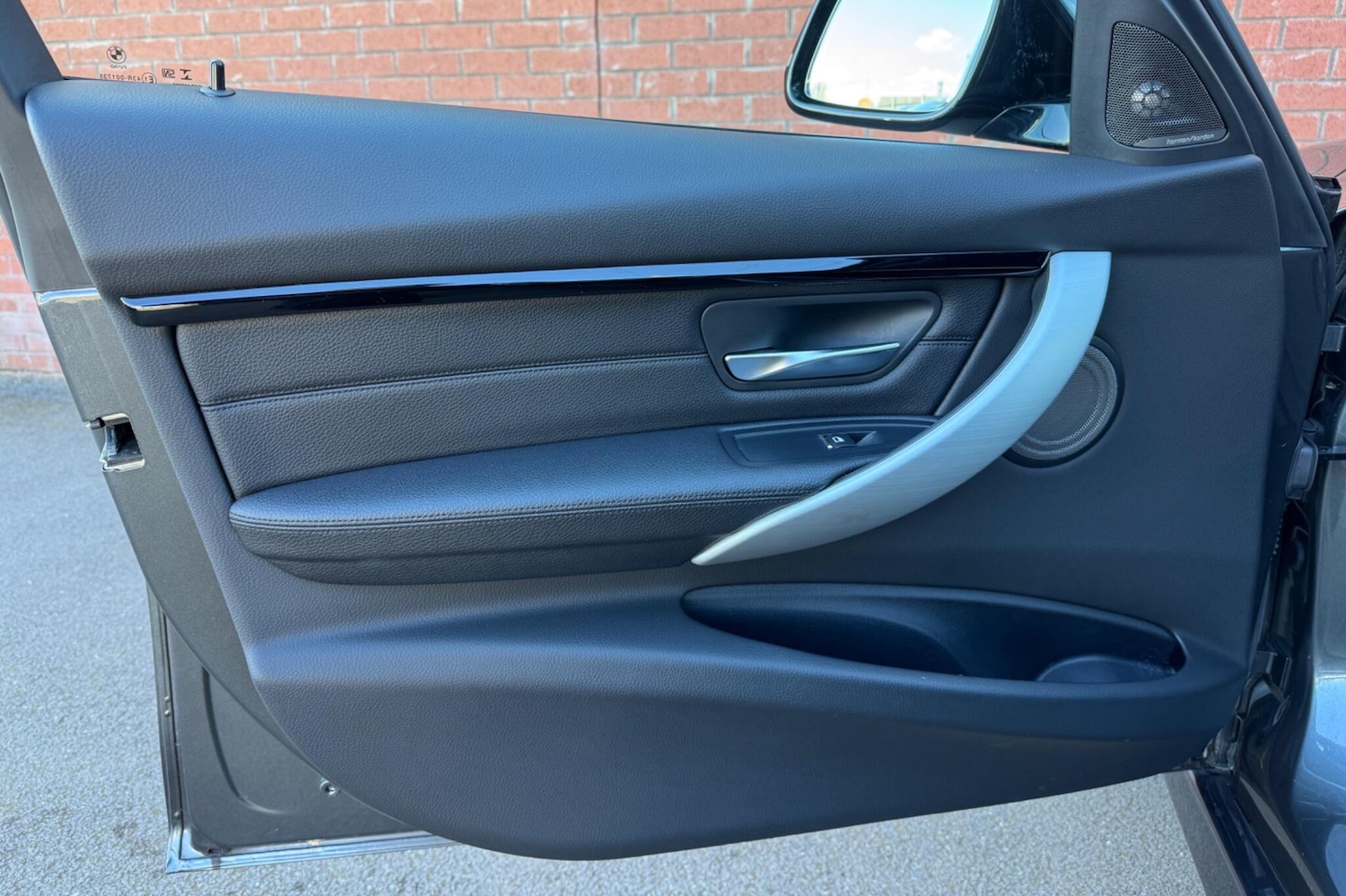 Used BMW 3 Series 2017 for sale - 78127640: Photo 36