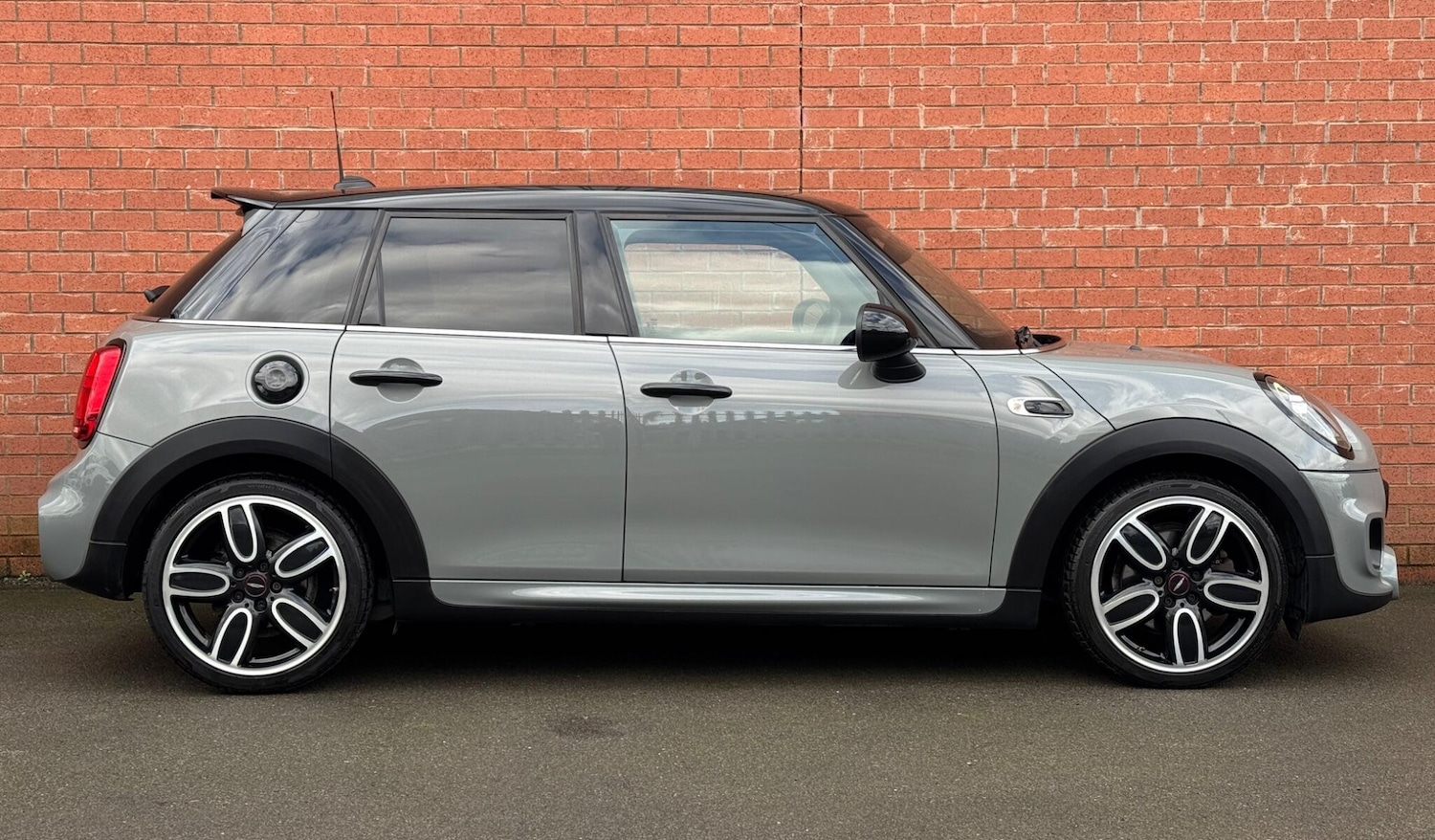 Used MINI Hatch 2019 for sale - 77683967: Photo 3