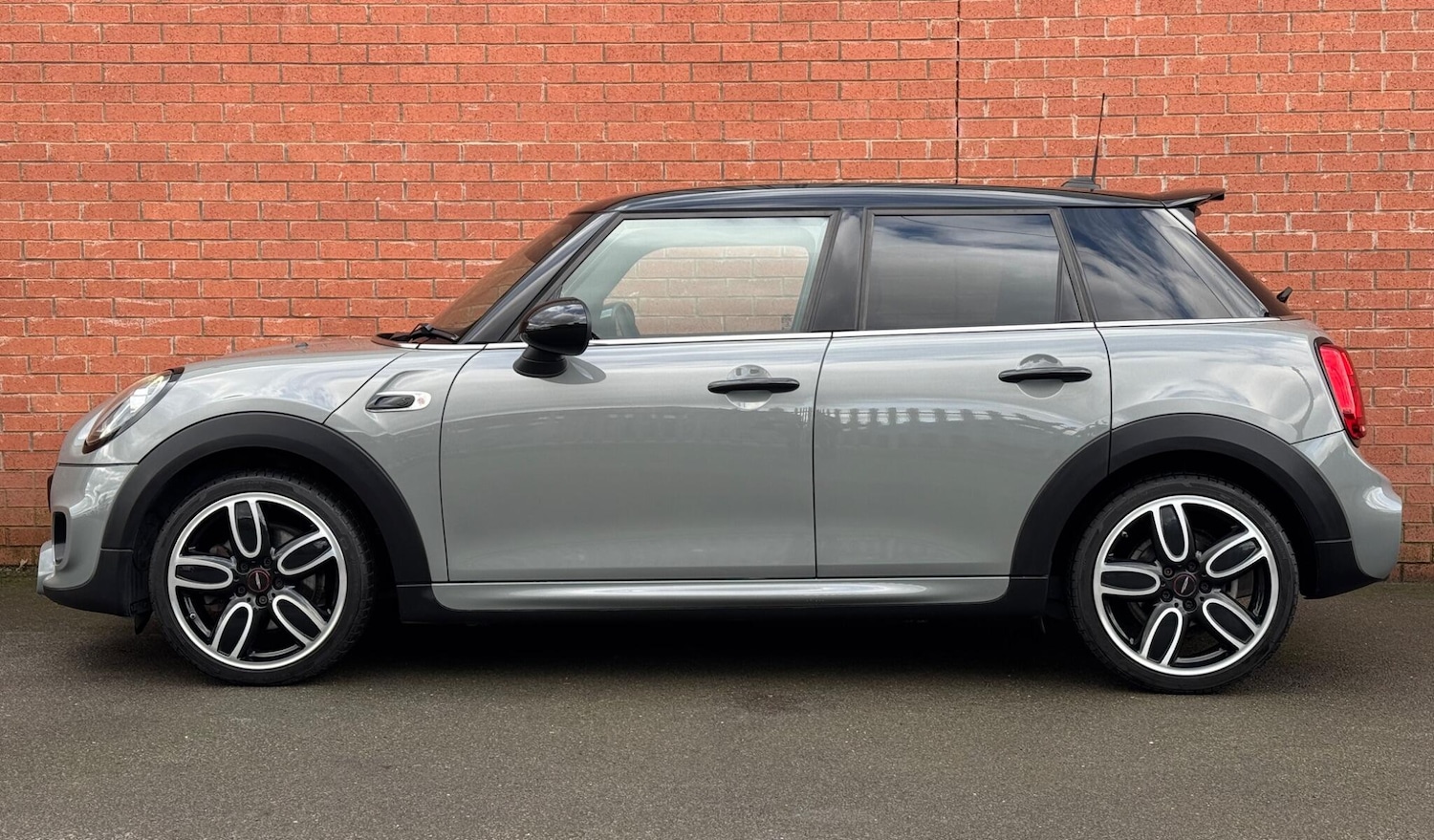 Used MINI Hatch 2019 for sale - 77683967: Photo 7