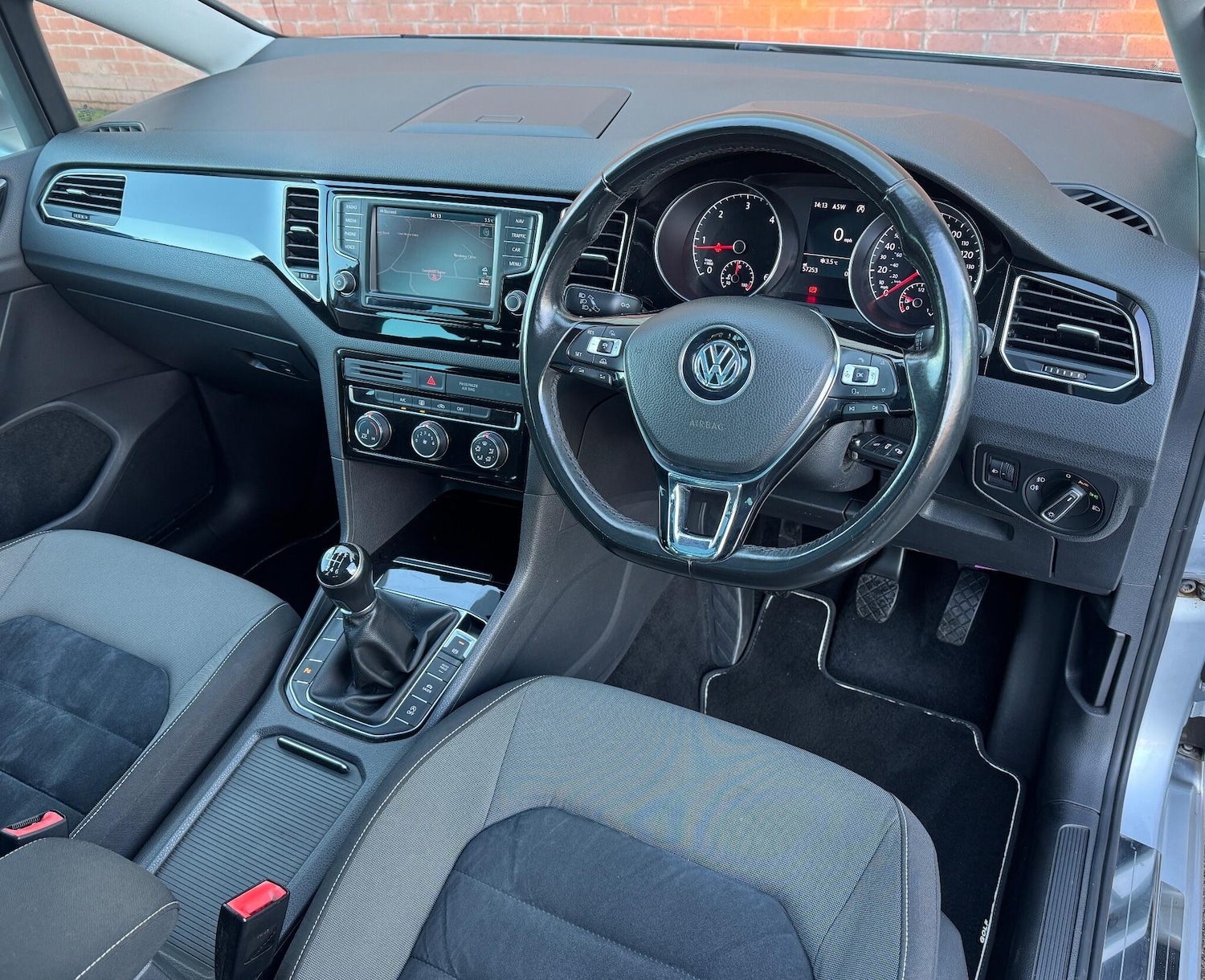 Used Volkswagen Golf SV 2016 for sale - 77144548: Photo 16