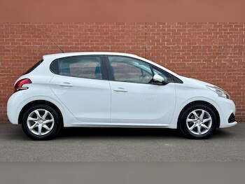 Used Peugeot 208 2017 for sale - 78843118: Photo