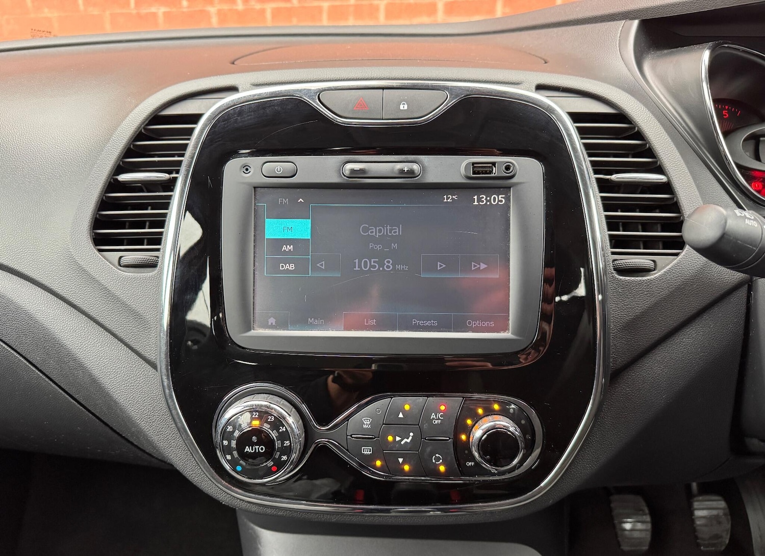 Used Renault Captur 2016 for sale - 77925901: Photo 19