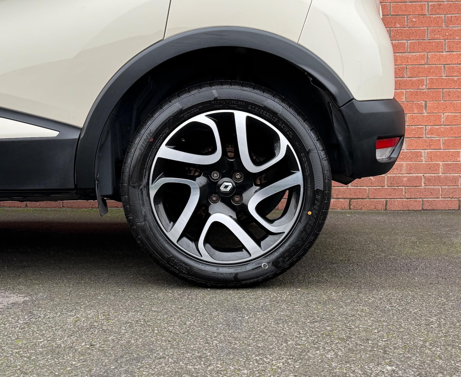 Used Renault Captur 2016 for sale - 77925901: Photo 40