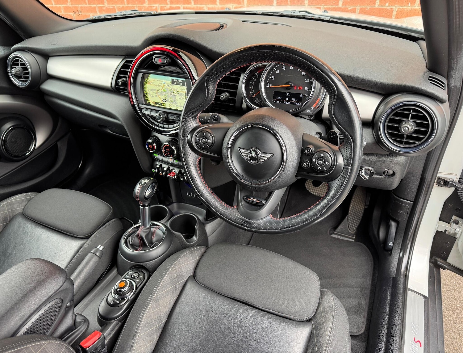 Used MINI Hatch 2017 for sale - 76296000: Photo 15