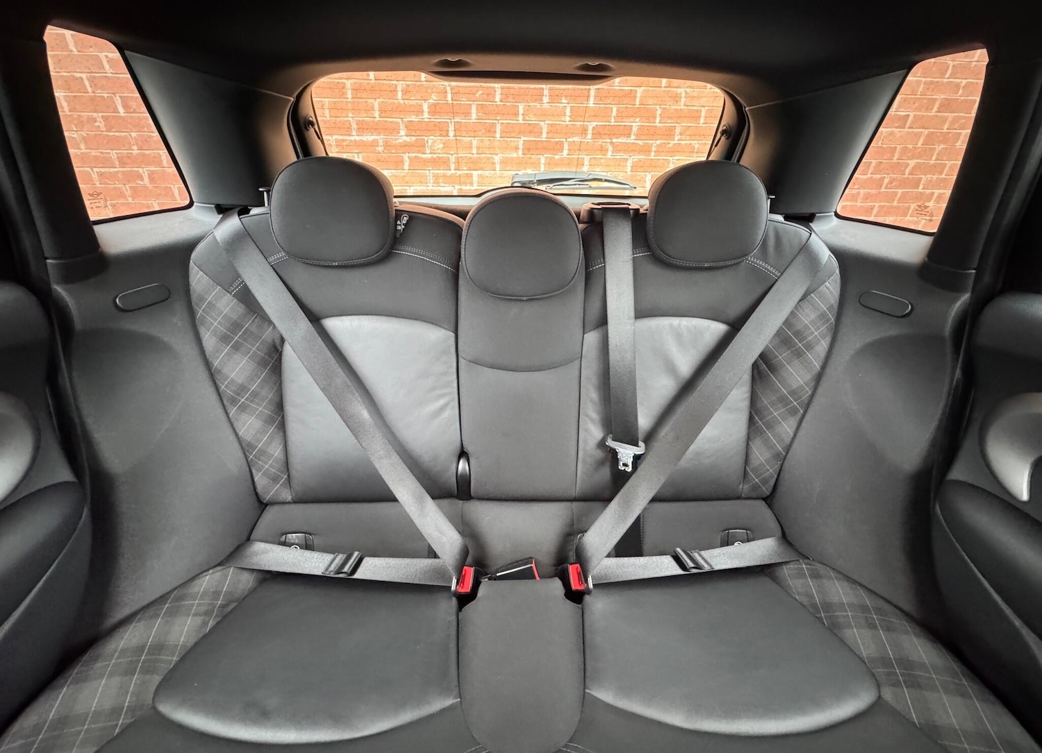 Used MINI Hatch 2017 for sale - 76296000: Photo 44