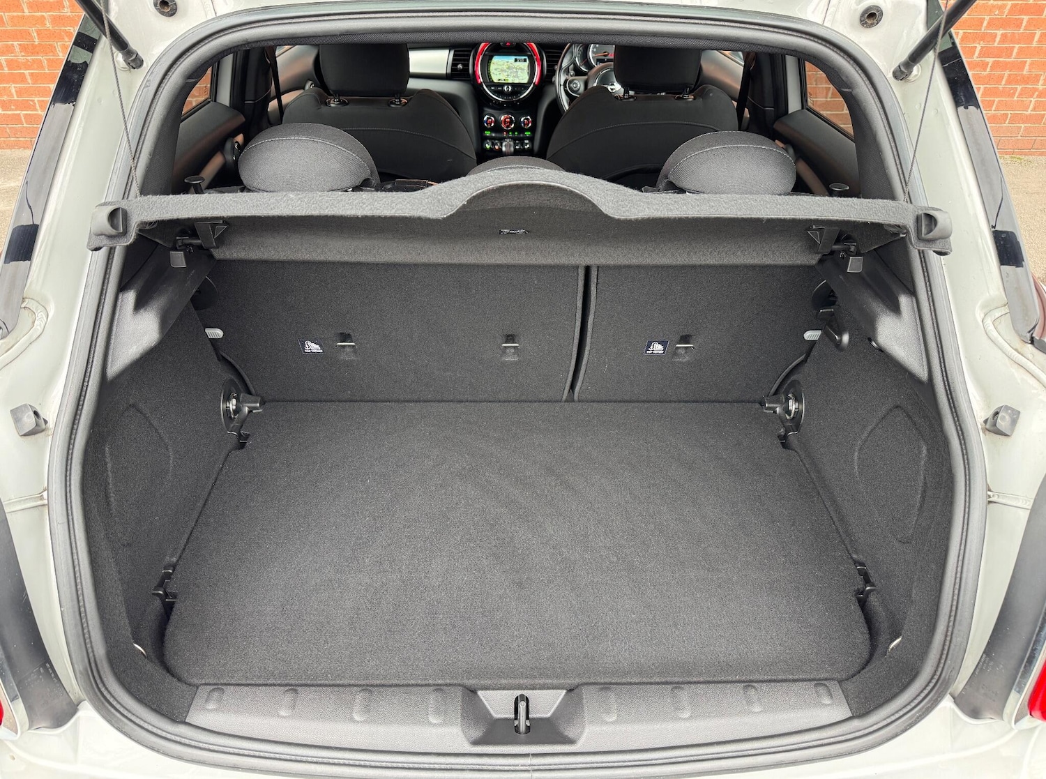 Used MINI Hatch 2017 for sale - 76296000: Photo 9