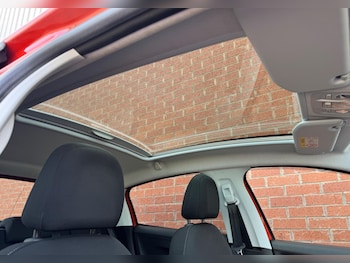Used Peugeot 208 2018 for sale - 79374296: Photo