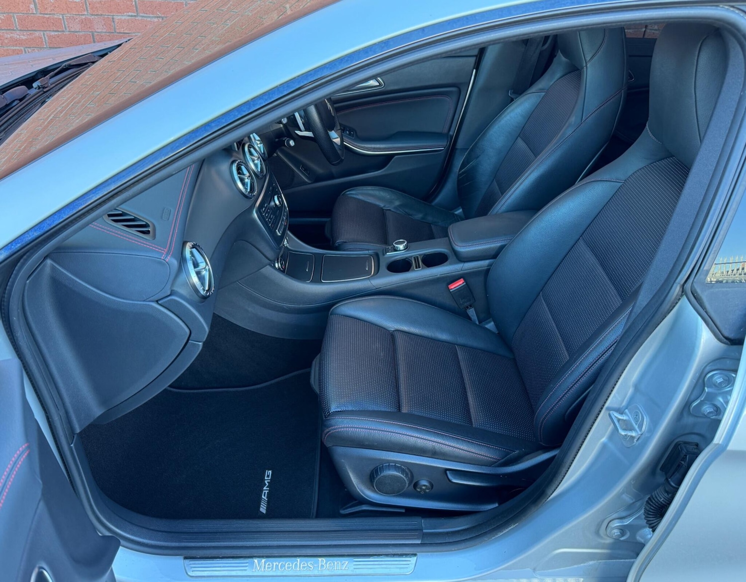 Used Mercedes-Benz CLA 2017 for sale - 77940682: Photo 35