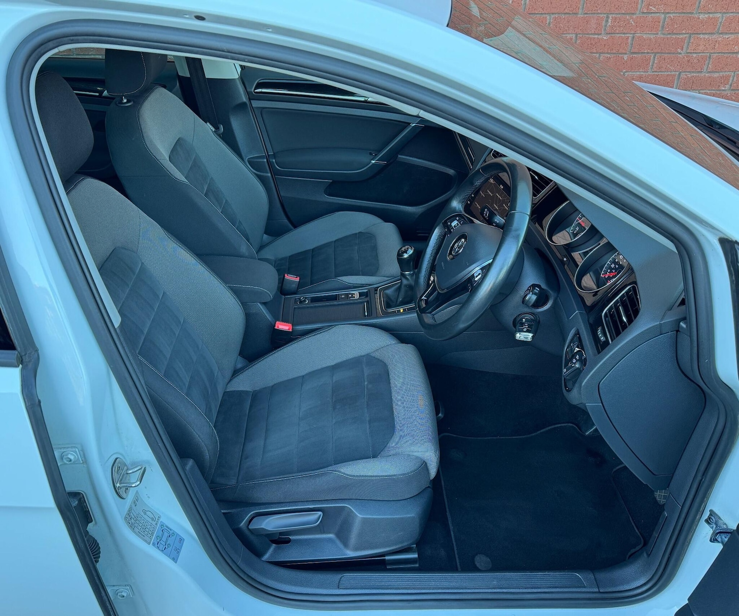 Used Volkswagen Golf 2017 for sale - 76832227: Photo 14