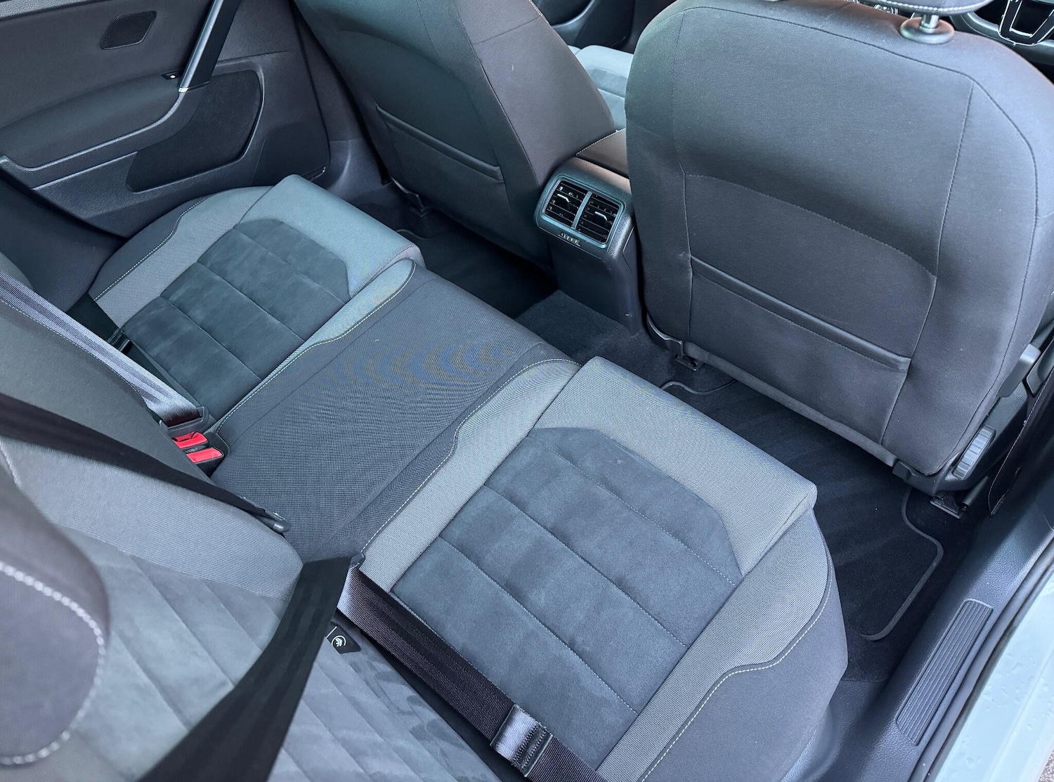 Used Volkswagen Golf 2017 for sale - 76832227: Photo 31