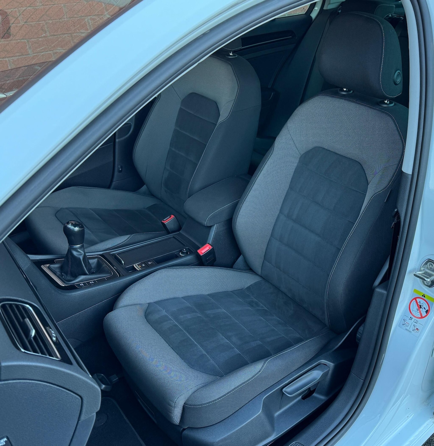 Used Volkswagen Golf 2017 for sale - 76832227: Photo 34