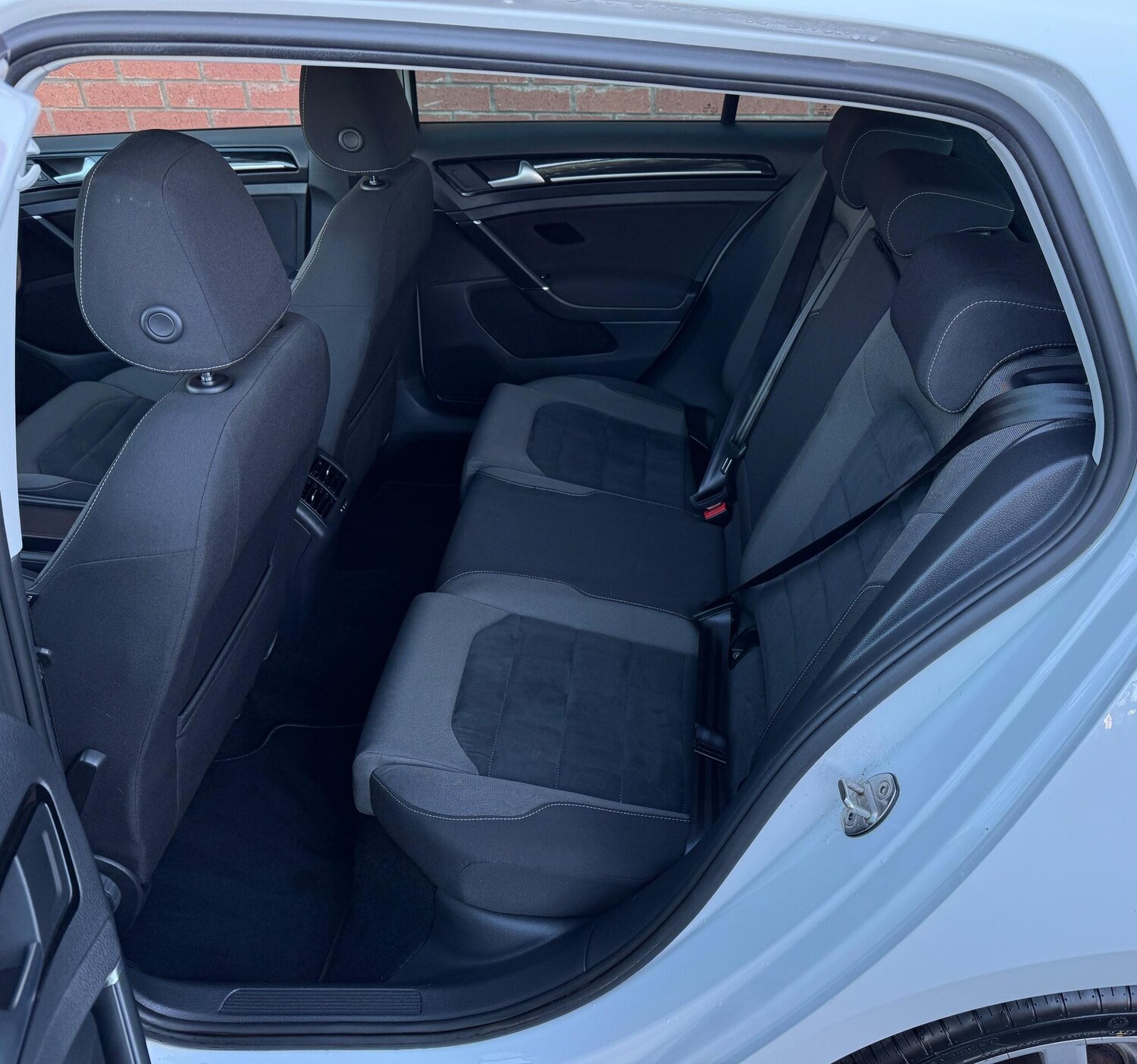 Used Volkswagen Golf 2017 for sale - 76832227: Photo 39