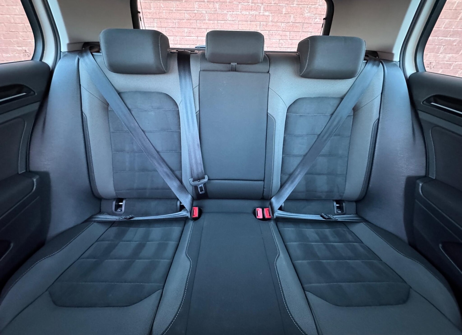 Used Volkswagen Golf 2017 for sale - 76832227: Photo 40