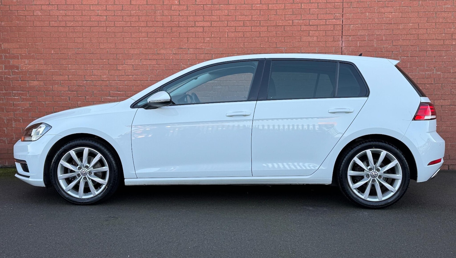 Used Volkswagen Golf 2017 for sale - 76832227: Photo 7