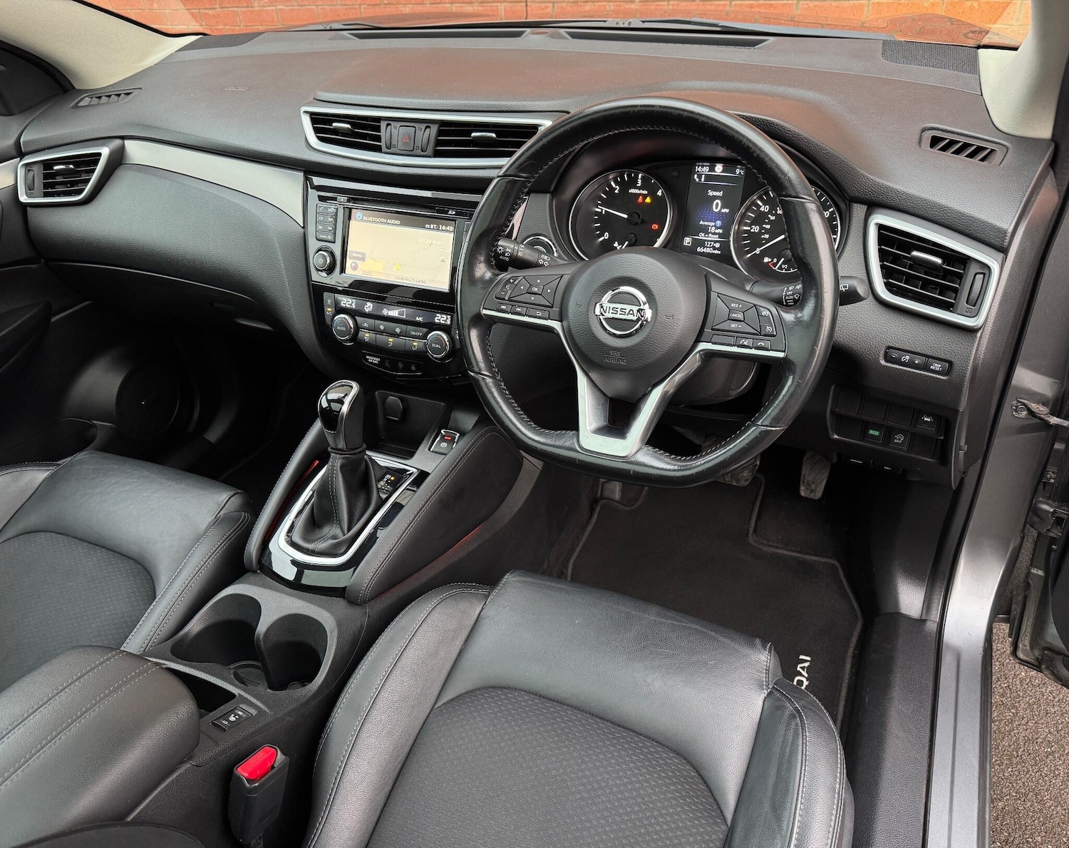 Used Nissan Qashqai for sale - 77190623: Photo 2