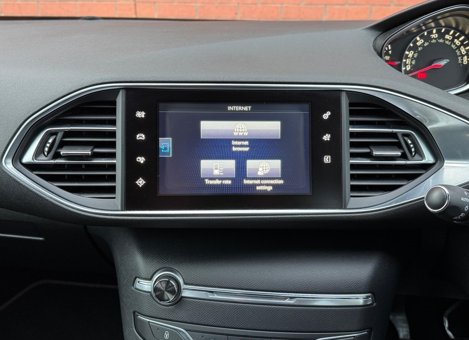 Used Peugeot 308 2016 for sale - 77523486: Photo 21