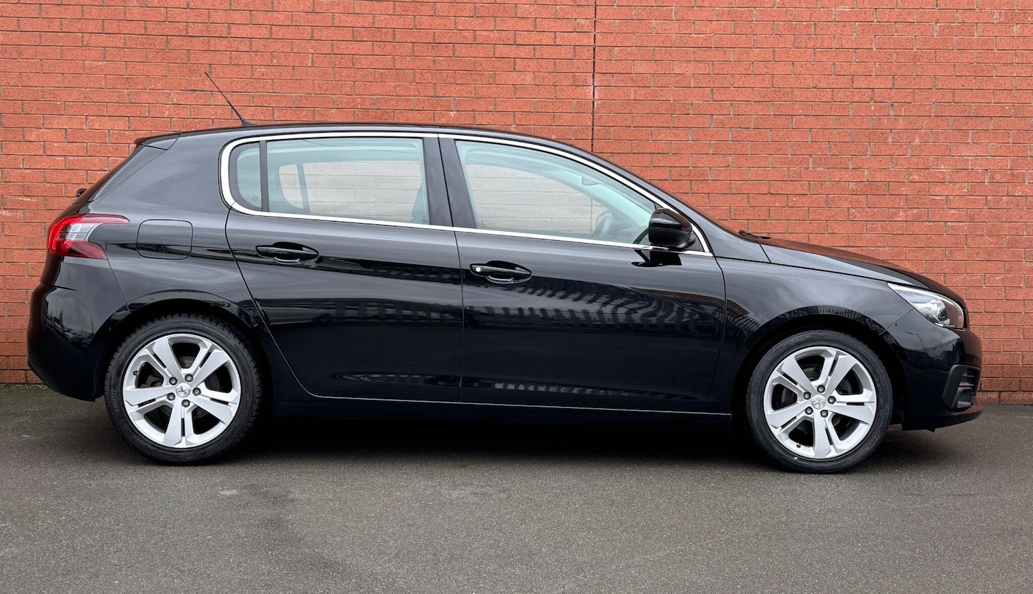Used Peugeot 308 2019 for sale - 77344741: Photo 3