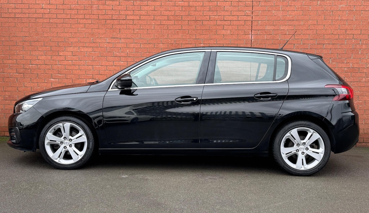Used Peugeot 308 2019 for sale - 77344741: Photo 8