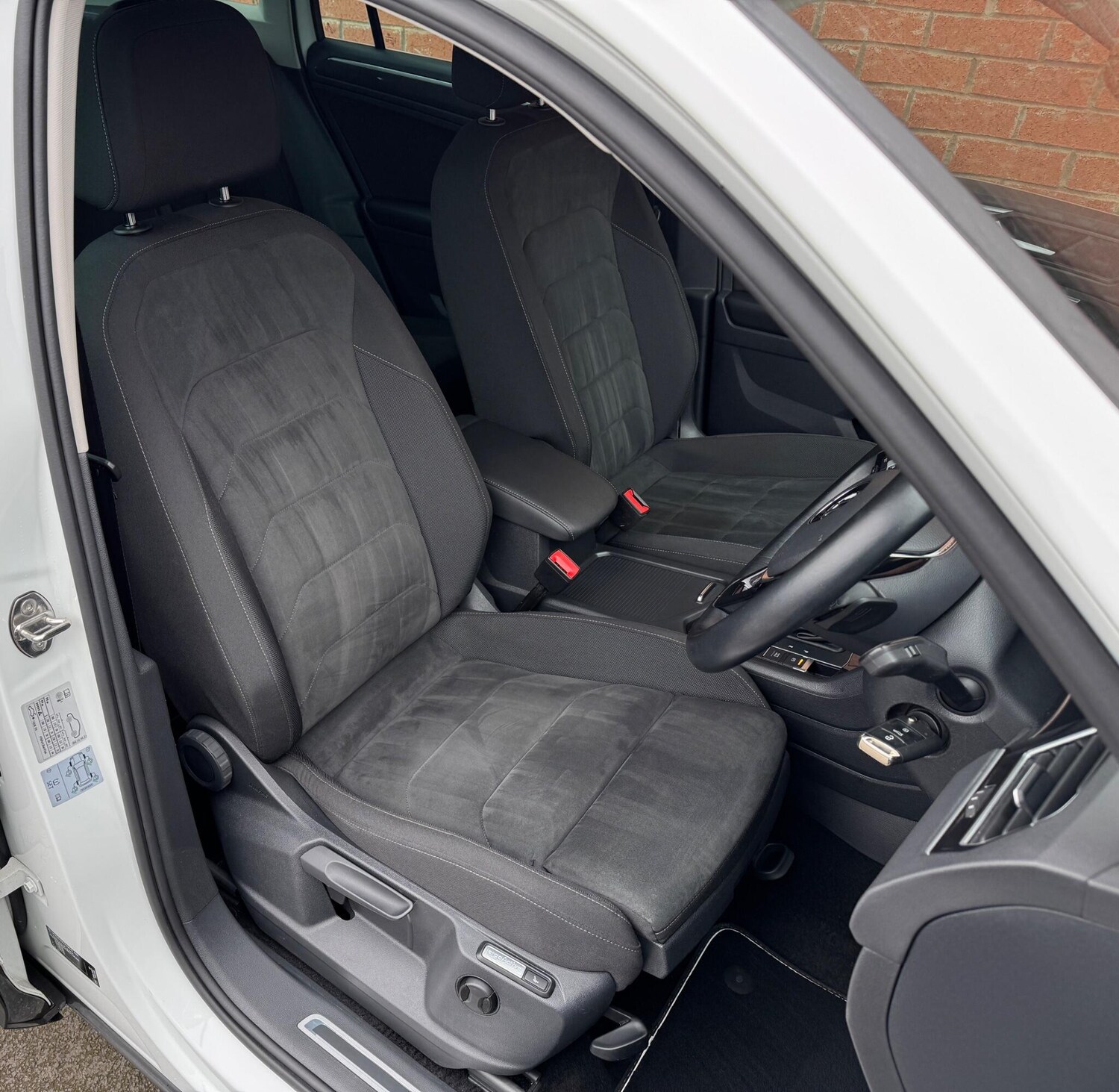 Used Volkswagen Tiguan for sale - 77809181: Photo 14