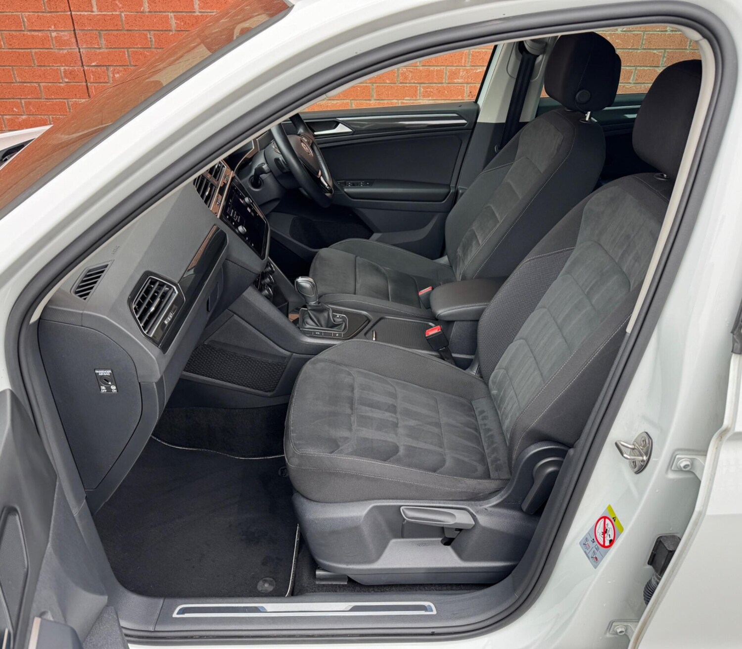 Used Volkswagen Tiguan for sale - 77809181: Photo 40