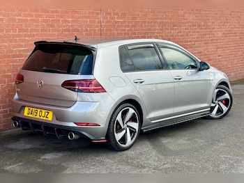 Used Volkswagen Golf 2019 for sale - 76398766: Photo