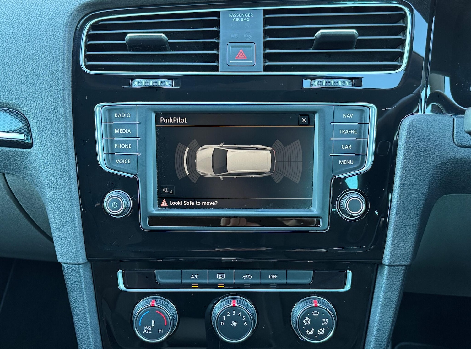 Used Volkswagen Golf 2016 for sale - 76824208: Photo 27