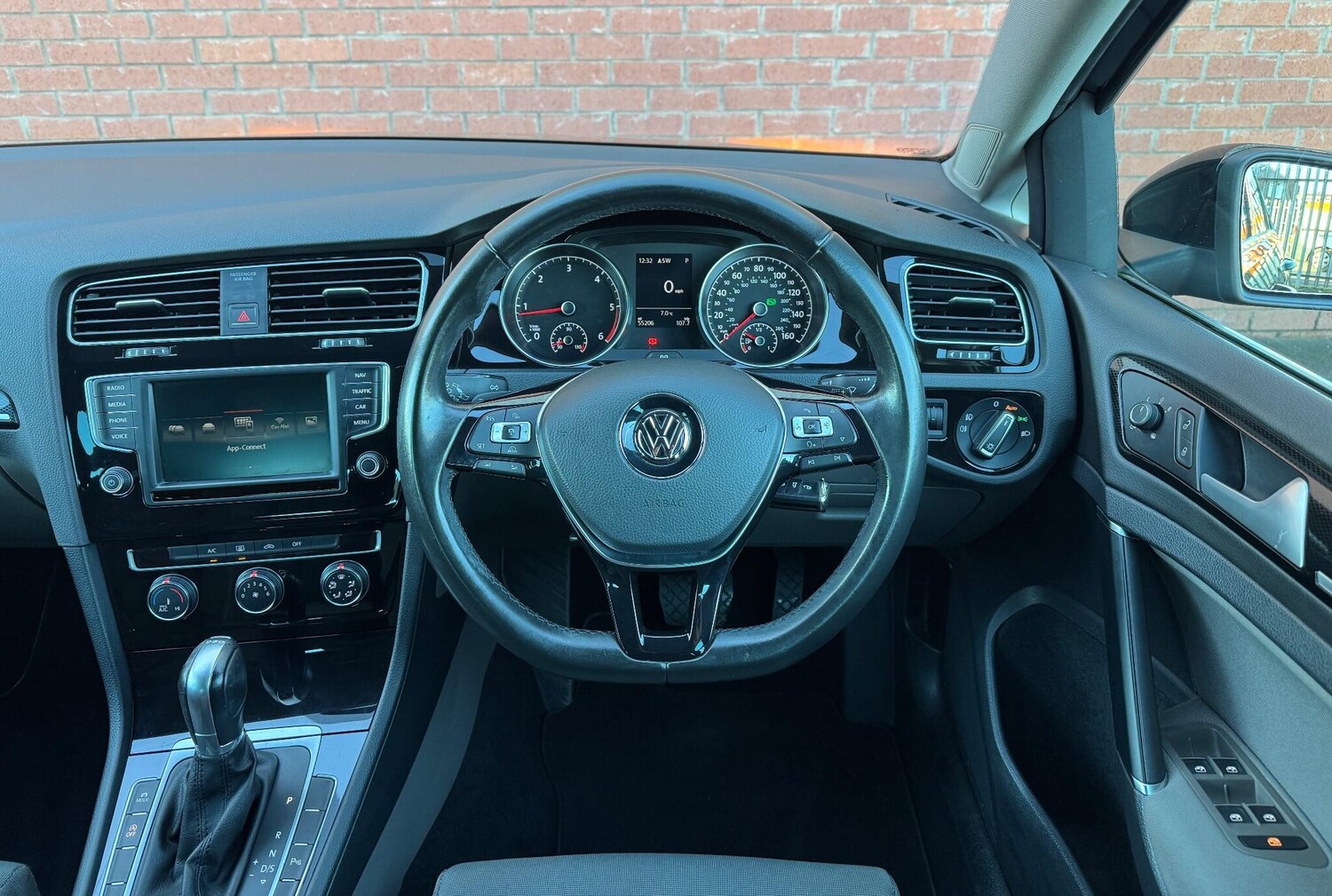 Used Volkswagen Golf 2016 for sale - 76824208: Photo 29