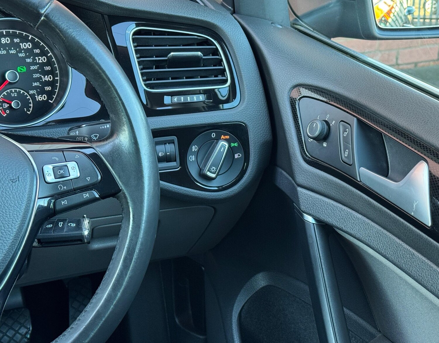 Used Volkswagen Golf 2016 for sale - 76824208: Photo 33