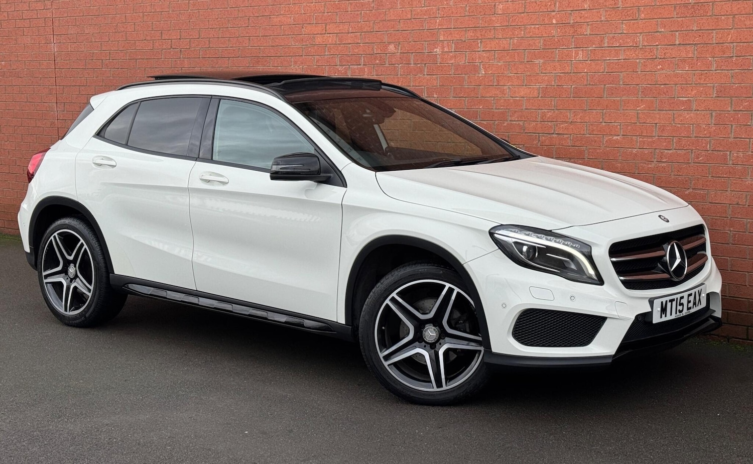 Used Mercedes-Benz GLA 2015 for sale - 77330555: Photo 1