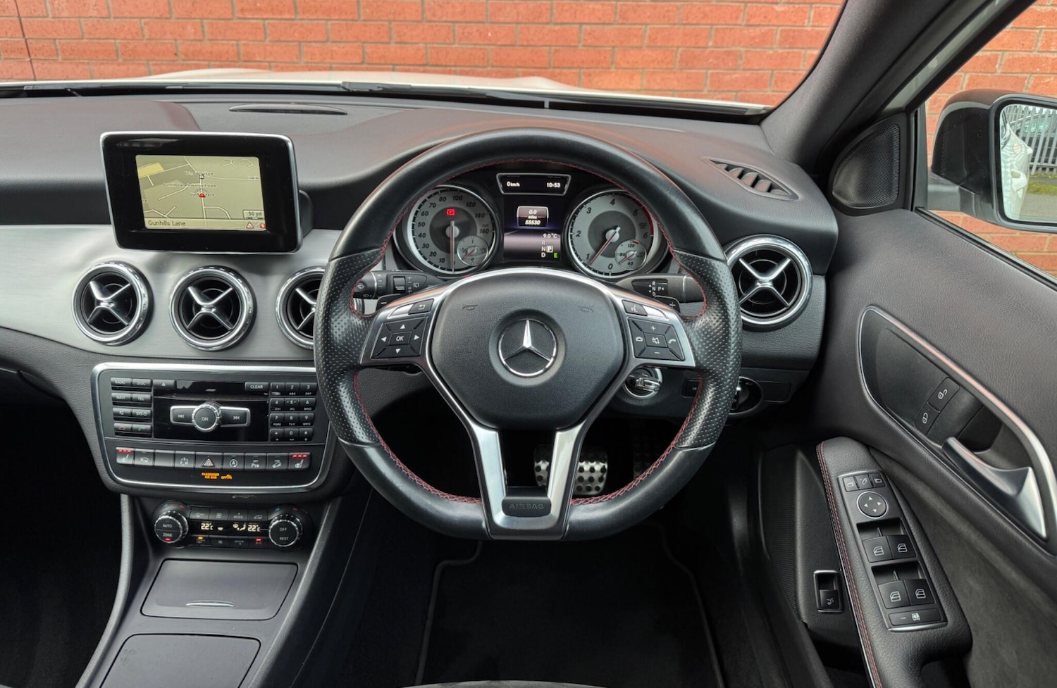 Used Mercedes-Benz GLA 2015 for sale - 77330555: Photo 25