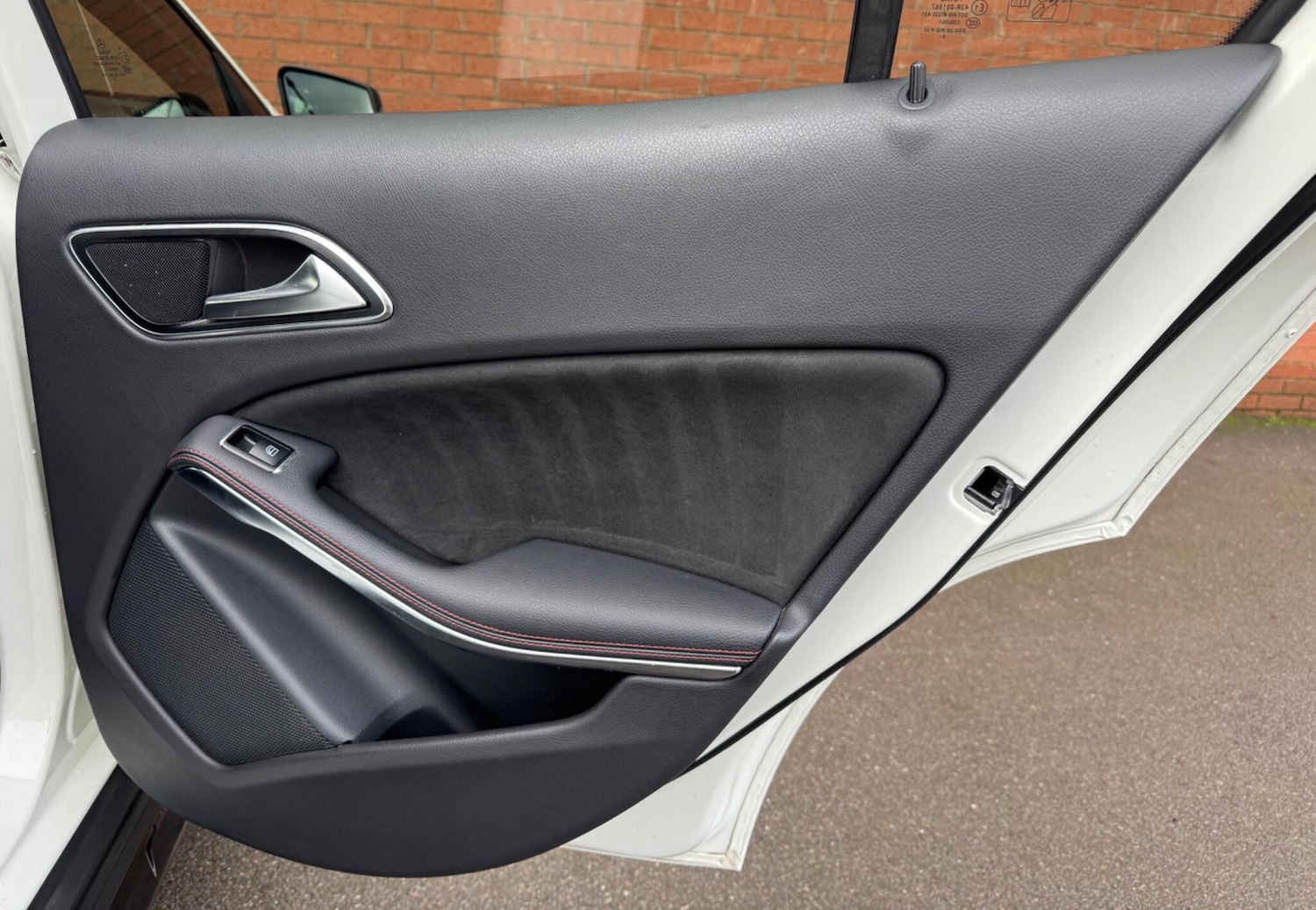 Used Mercedes-Benz GLA 2015 for sale - 77330555: Photo 30