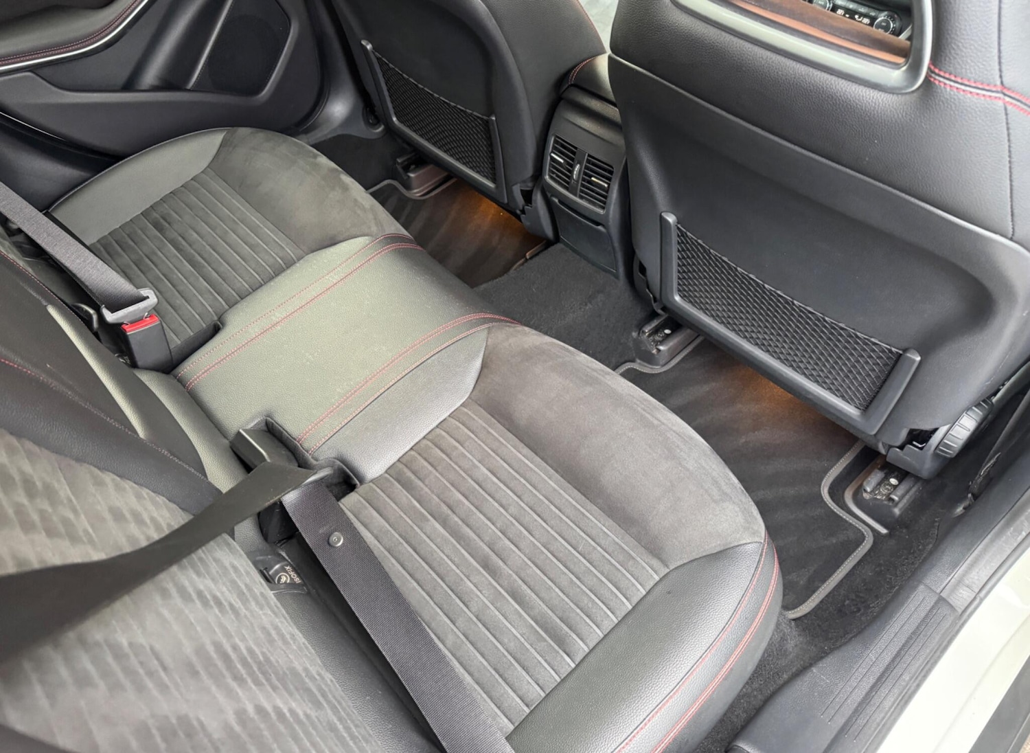 Used Mercedes-Benz GLA 2015 for sale - 77330555: Photo 31