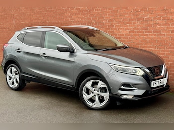 Used Nissan Qashqai 2017 for sale - 76990766: Photo