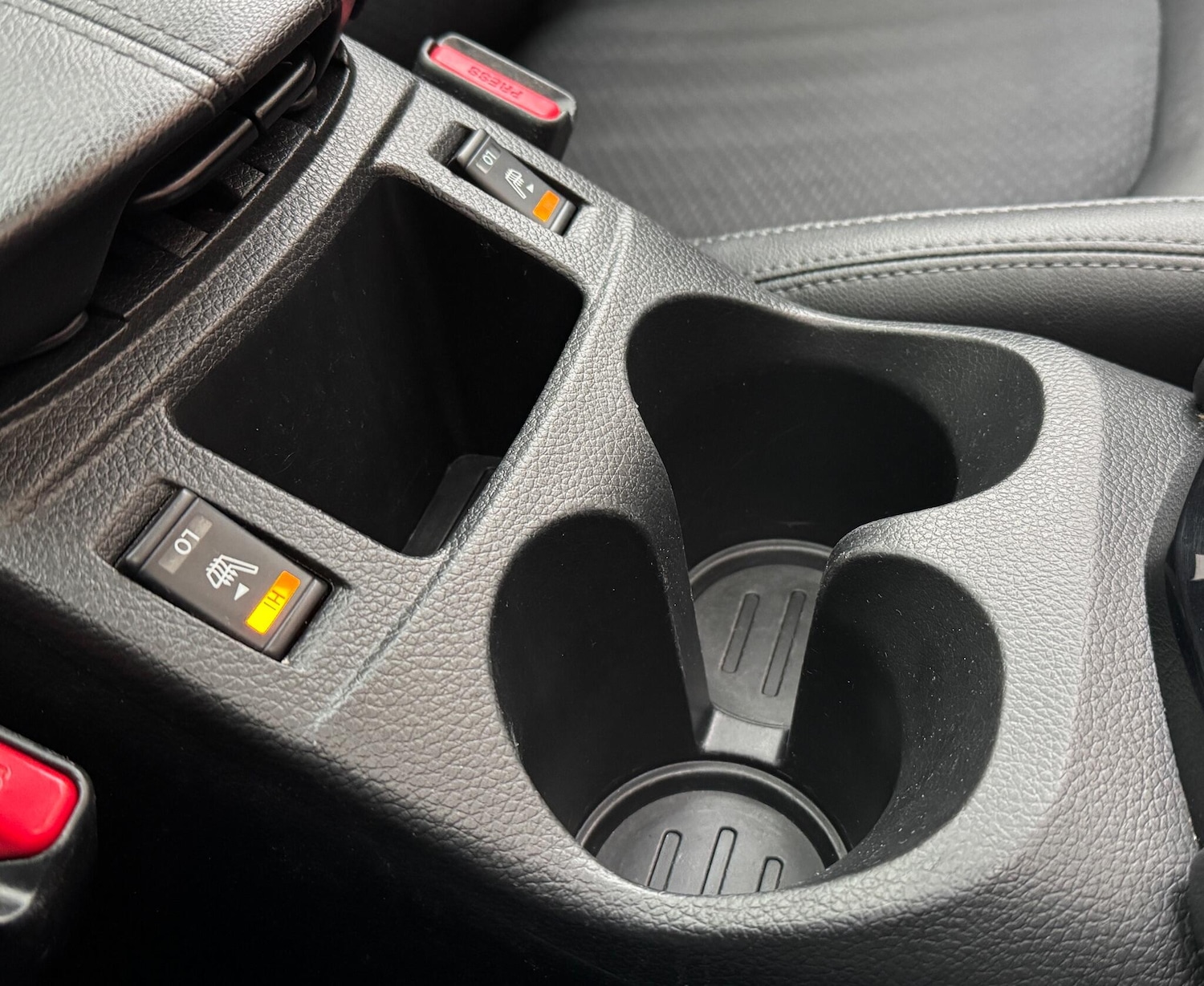 Used Nissan Qashqai 2017 for sale - 76990766: Photo 28