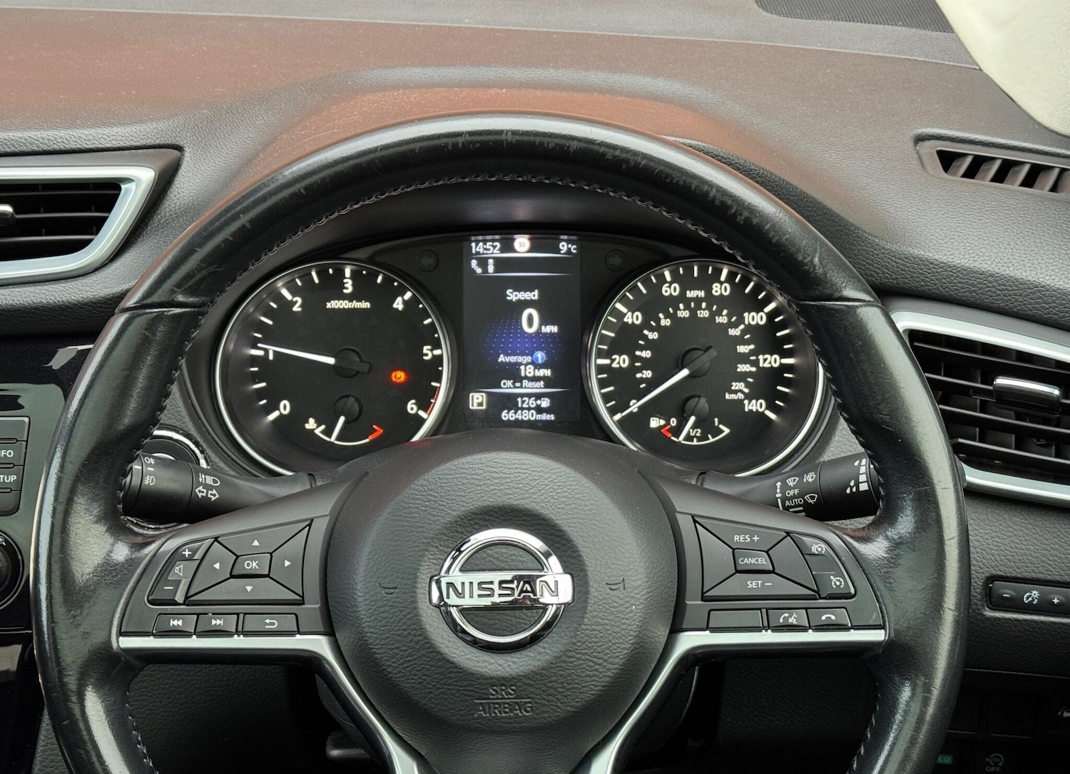 Used Nissan Qashqai 2017 for sale - 76990766: Photo 30