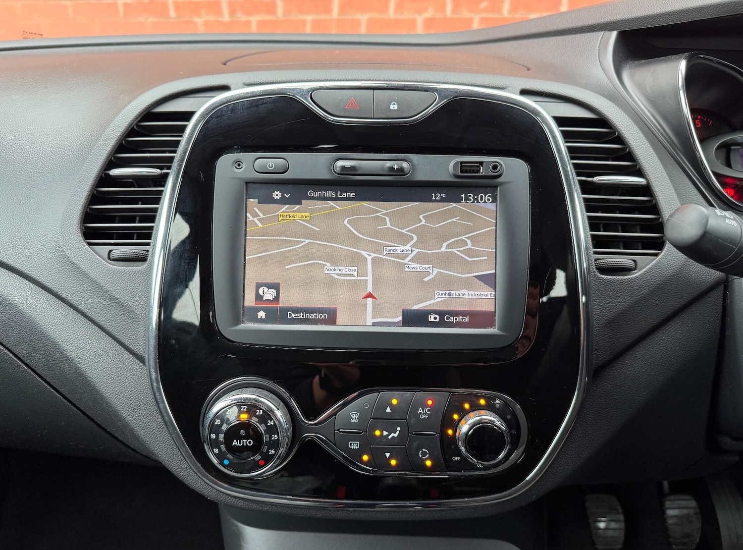 Used Renault Captur 2016 for sale - 77469143: Photo 18