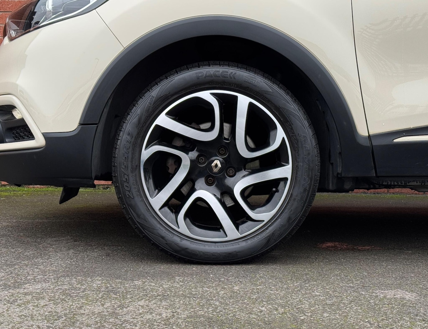 Used Renault Captur 2016 for sale - 77469143: Photo 39