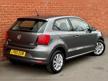 Used Volkswagen Polo 2016 for sale - 75635240: Photo