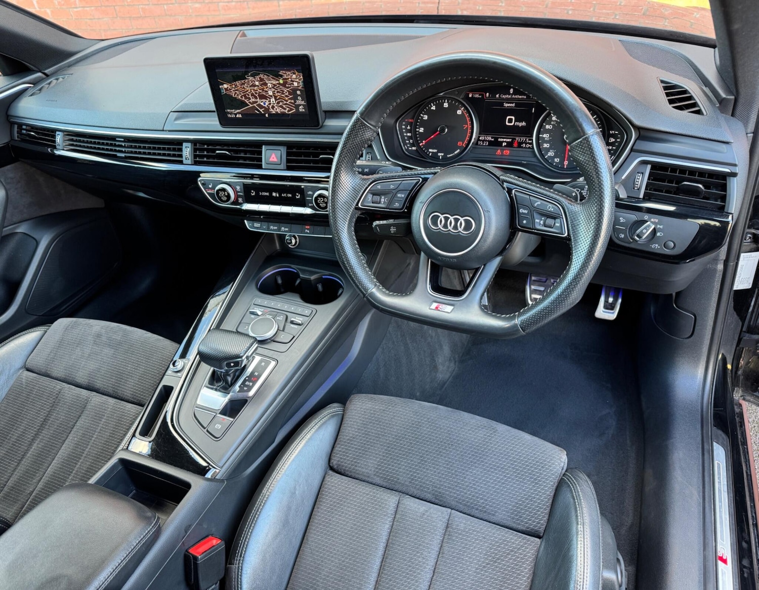 Used Audi A4 2018 for sale - 77598925: Photo 2