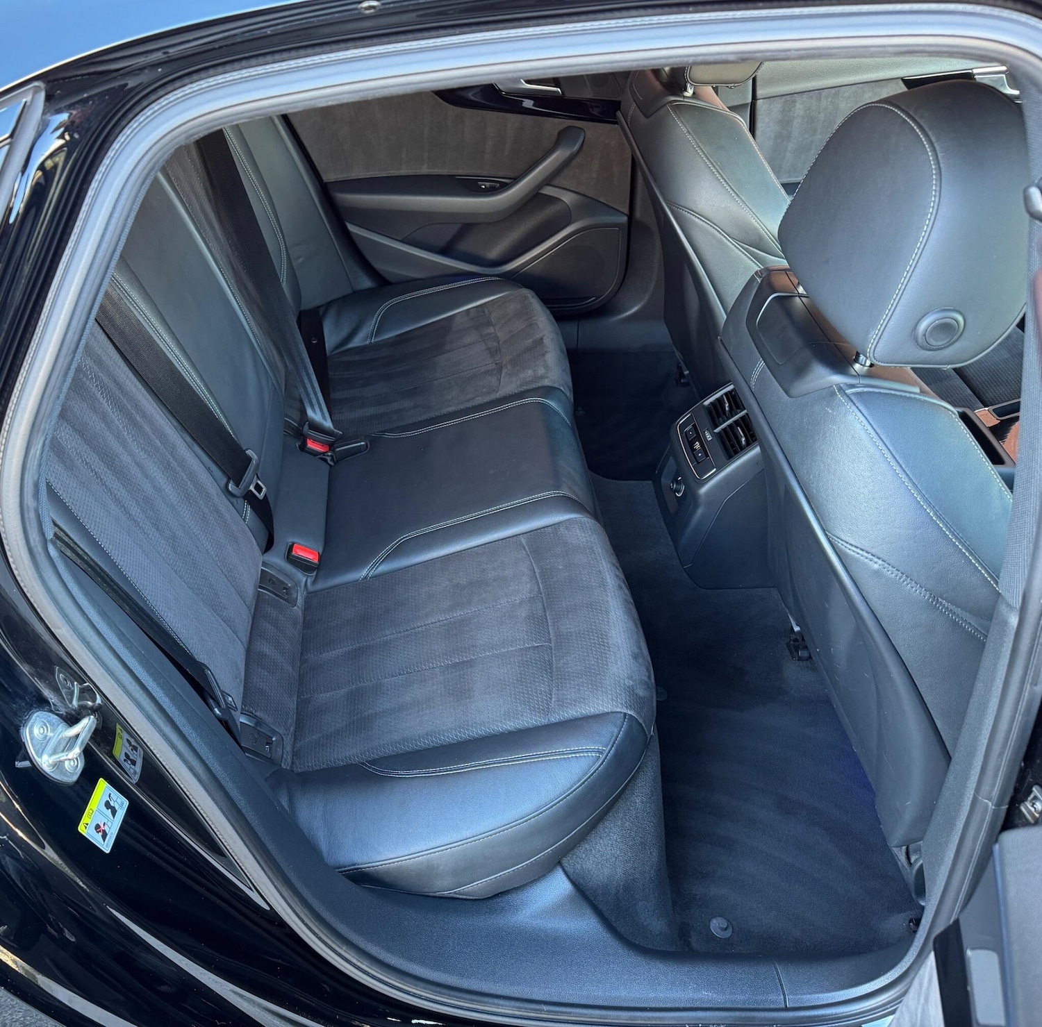 Used Audi A4 2018 for sale - 77598925: Photo 30