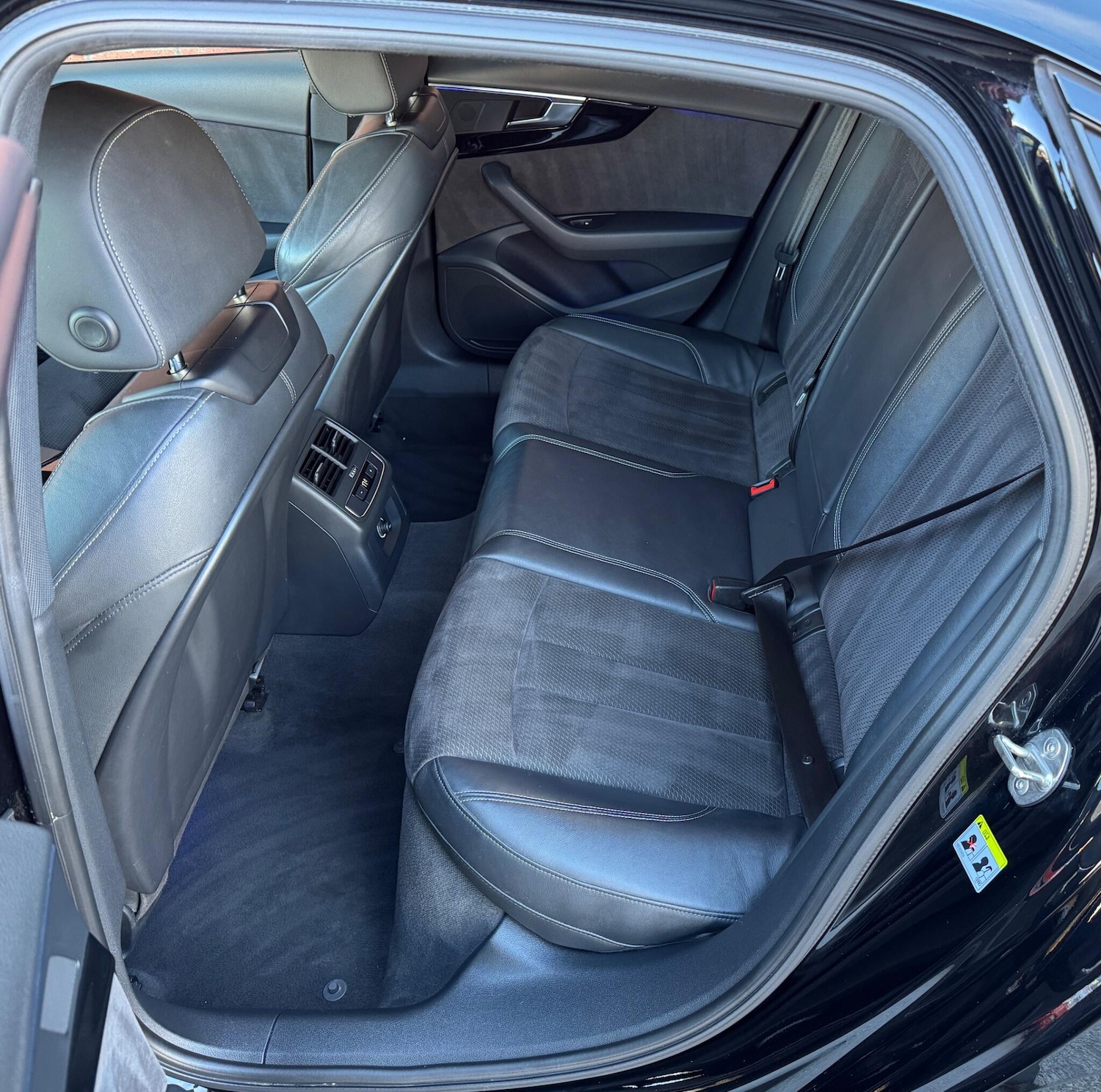 Used Audi A4 2018 for sale - 77598925: Photo 37