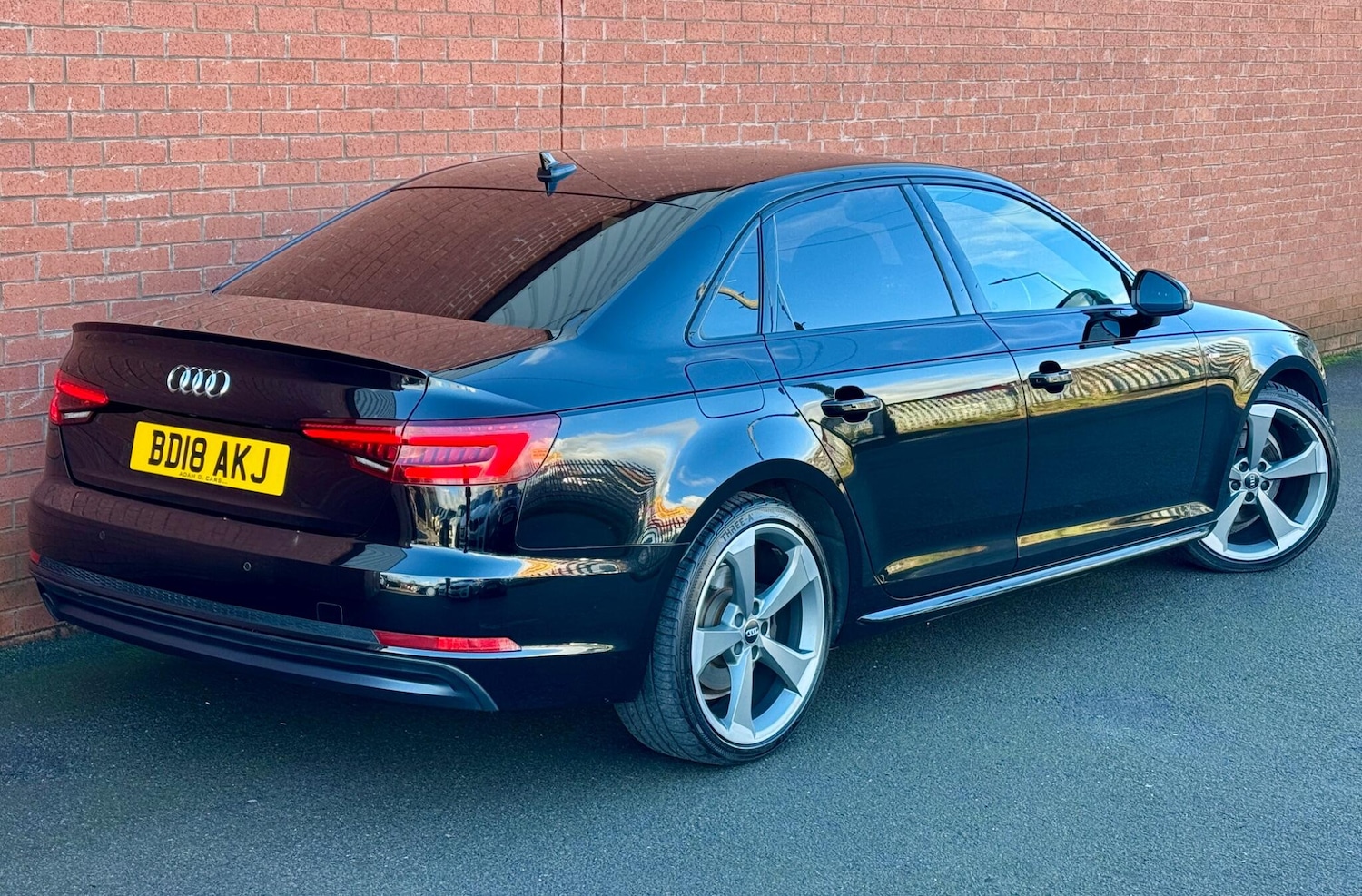 Used Audi A4 2018 for sale - 77598925: Photo 4