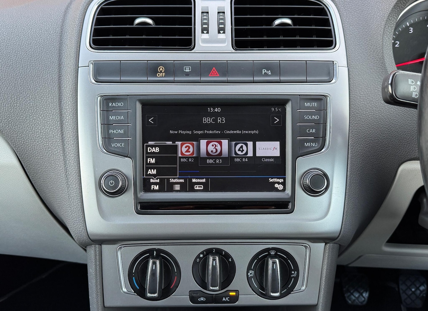 Used Volkswagen Polo 2017 for sale - 76976747: Photo 18