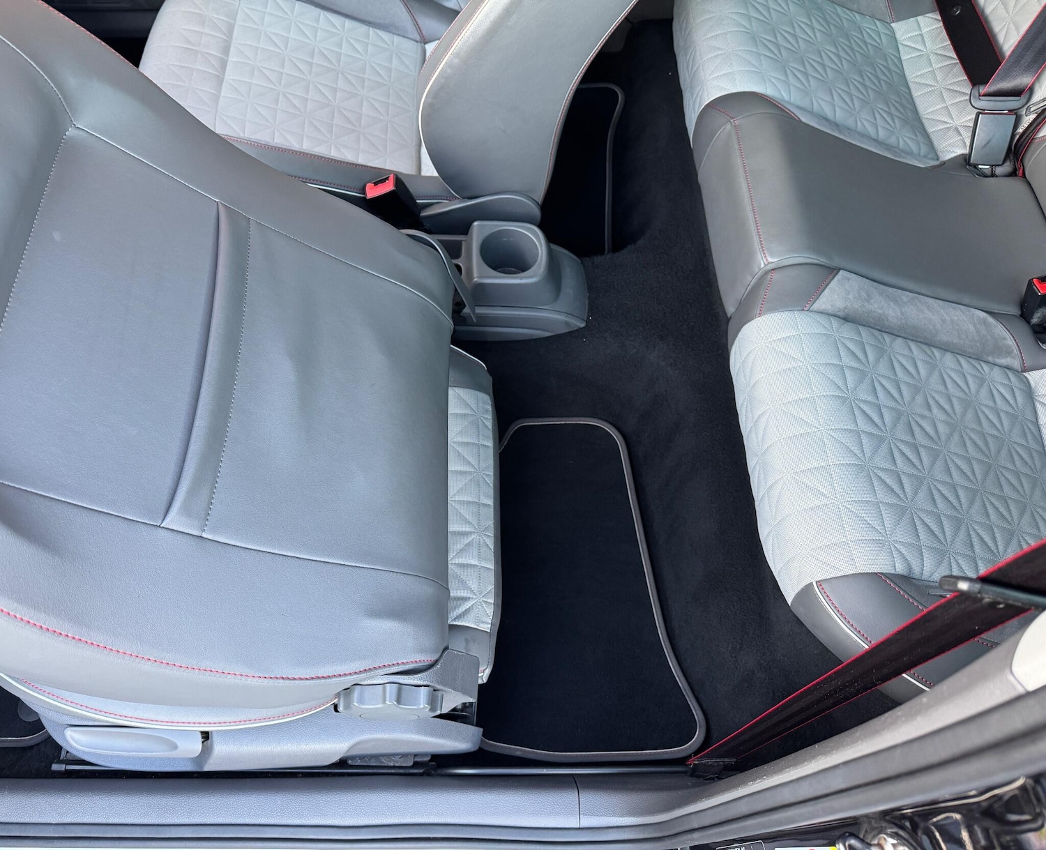 Used Volkswagen Polo 2017 for sale - 76976747: Photo 34