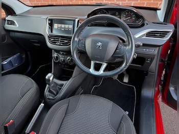 Used Peugeot 208 2016 for sale - 75883836: Photo
