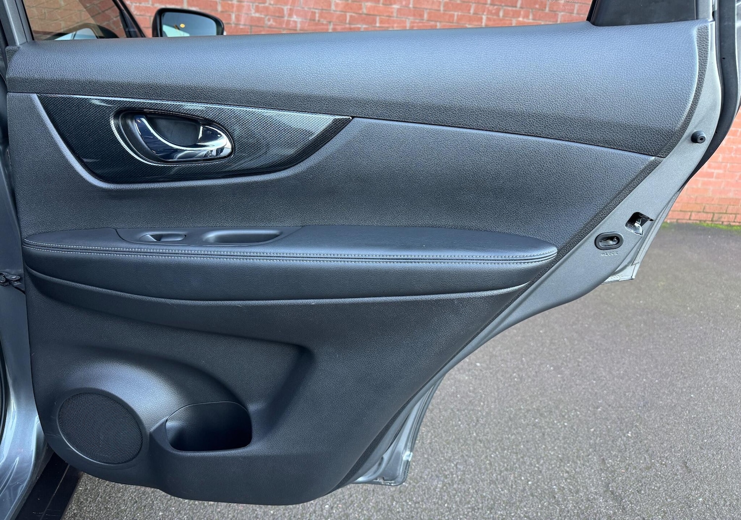 Used Nissan X-Trail 2016 for sale - 77020969: Photo 35