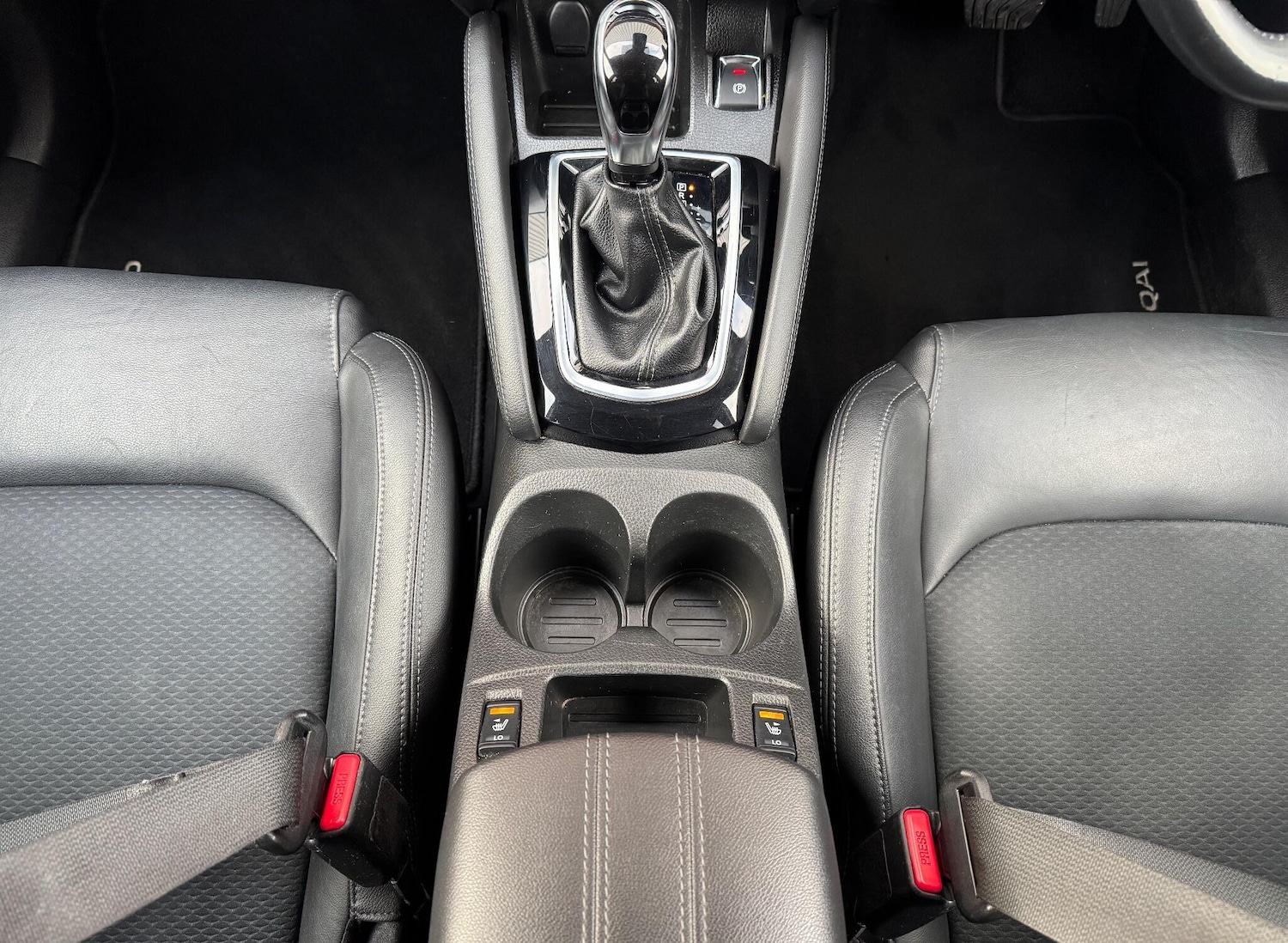 Used Nissan Qashqai for sale - 77017117: Photo 24