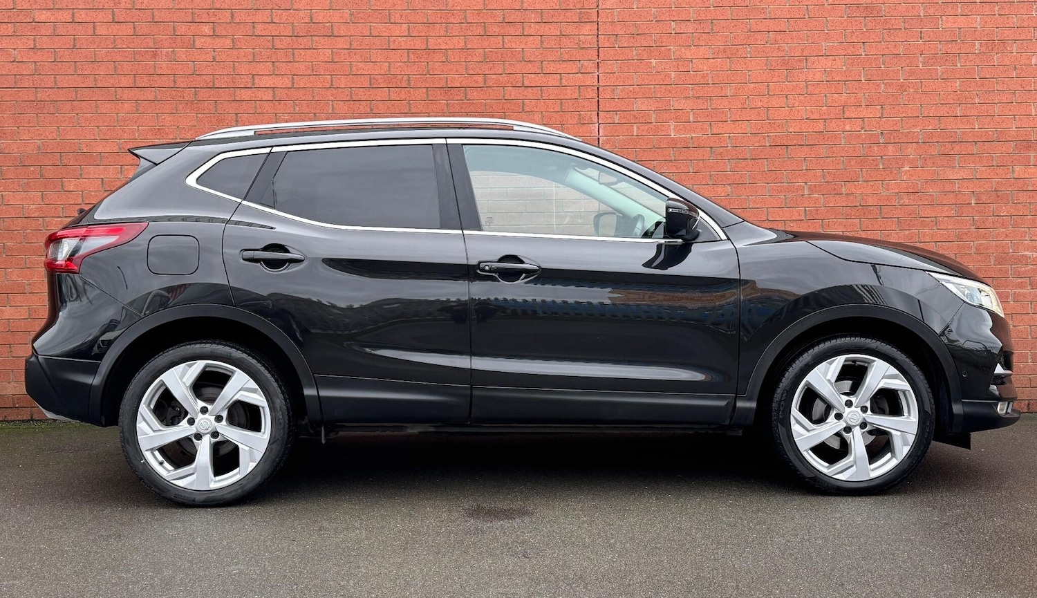 Used Nissan Qashqai for sale - 77017117: Photo 4