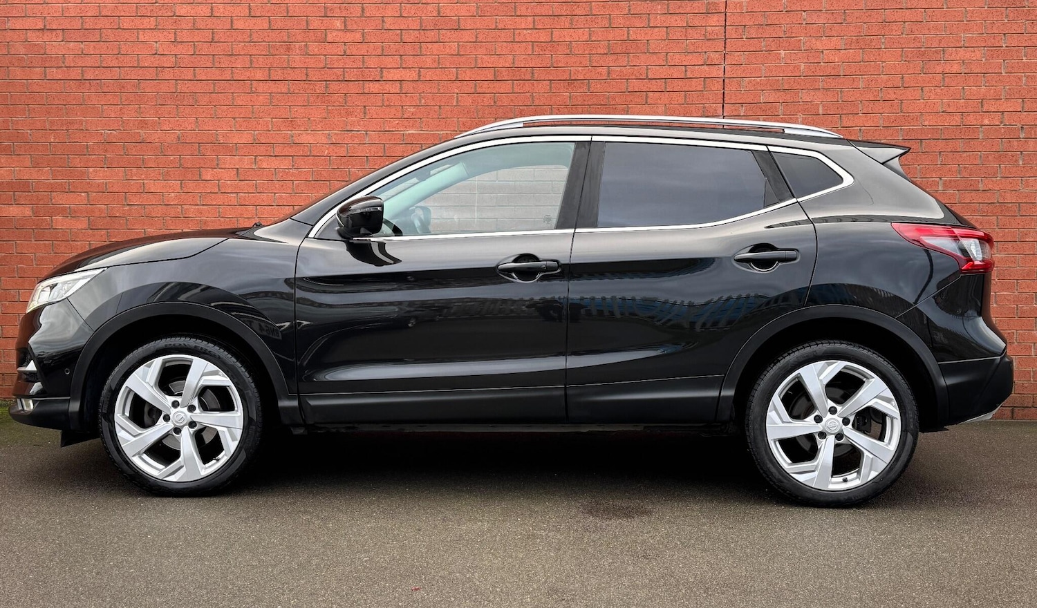 Used Nissan Qashqai for sale - 77017117: Photo 8